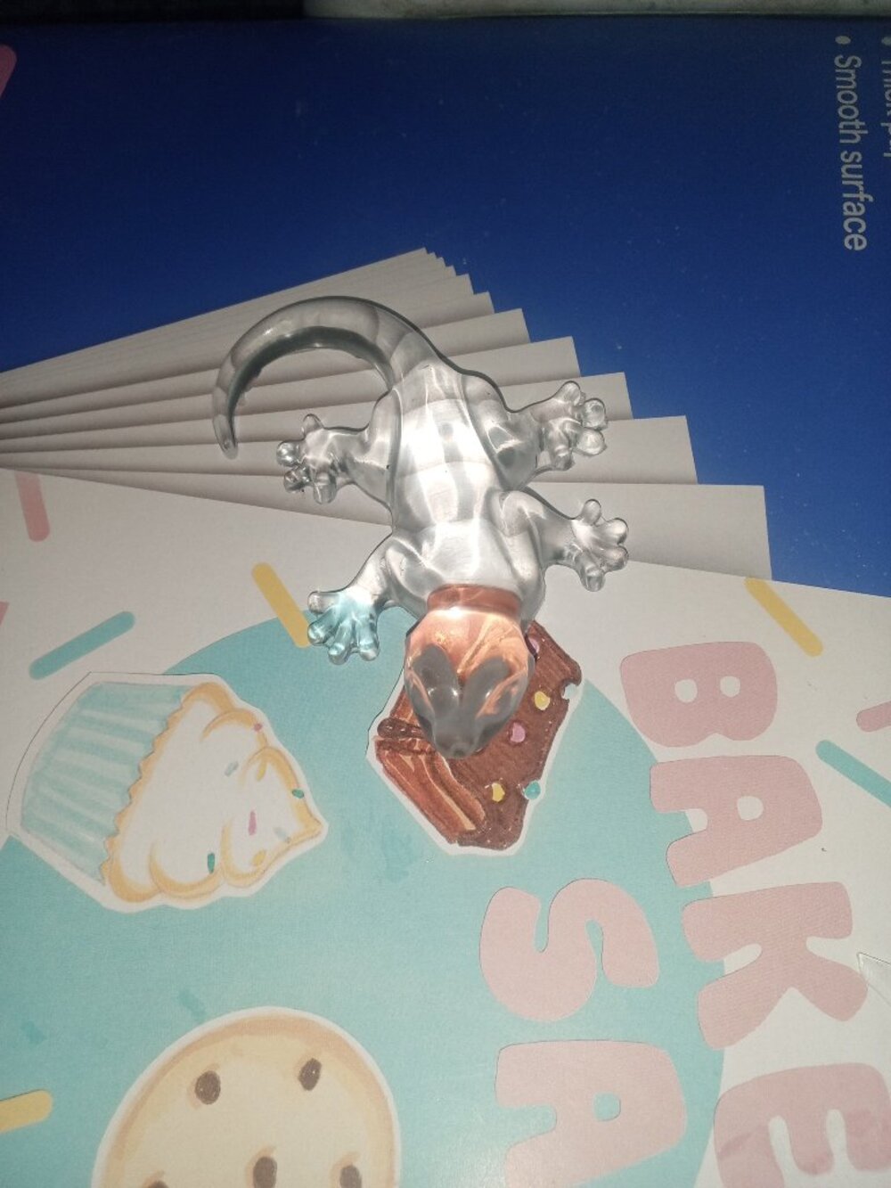 Handmade Clear Resin Lizard Gecko Mini Statue